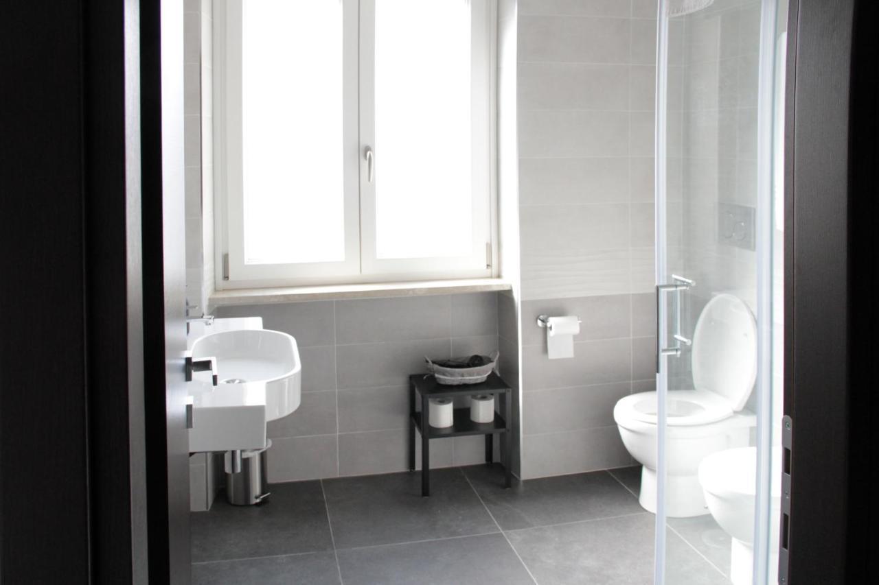 Easyroom Frosinone - Casello Autostradale ภายนอก รูปภาพ