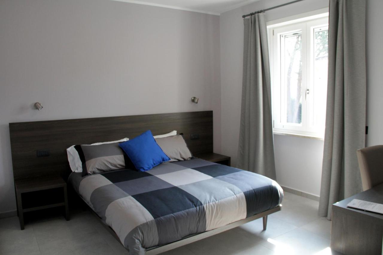 Easyroom Frosinone - Casello Autostradale ภายนอก รูปภาพ