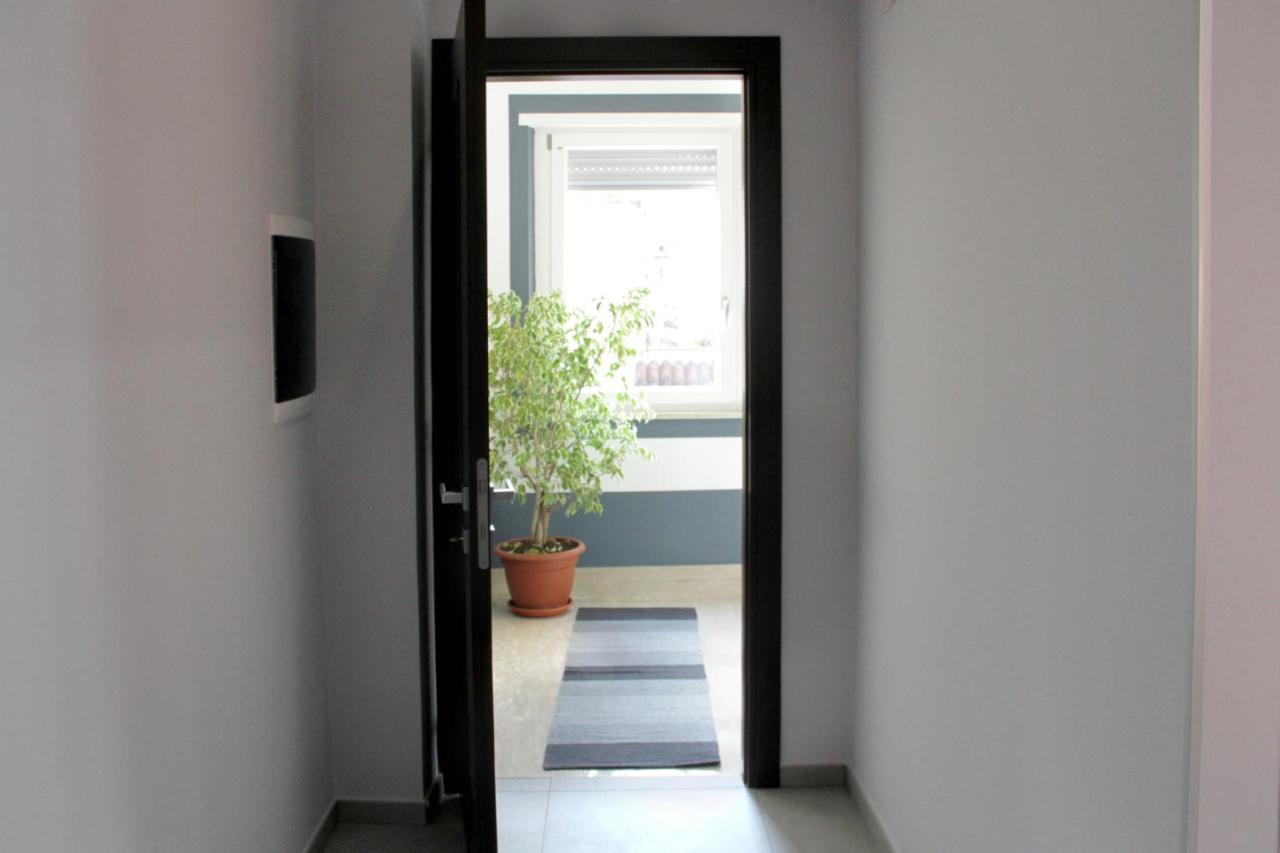 Easyroom Frosinone - Casello Autostradale ภายนอก รูปภาพ